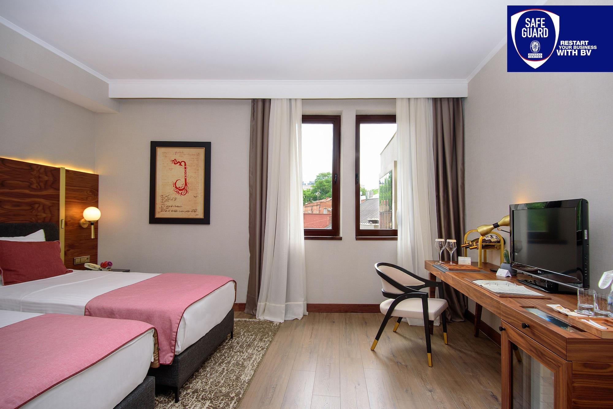 Palace Hotel 4*
